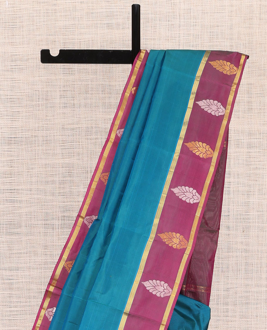 Blue Kanchipuram Silk Saree, Woven with Zari Buttas, a Contrast Traditional Zari Border, Zari Design Pallu, and a Contrast Blouse