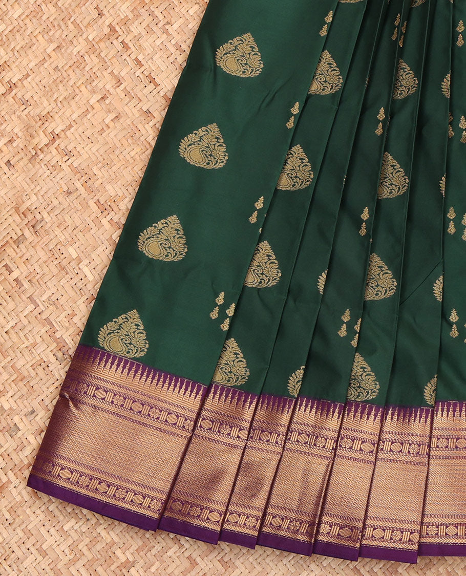 Green Budget Silk Saree, Ornamented with Zari Buttas, a Contrast Traditional Zari Border, Intricate Pallu, and a Contrast Blouse
