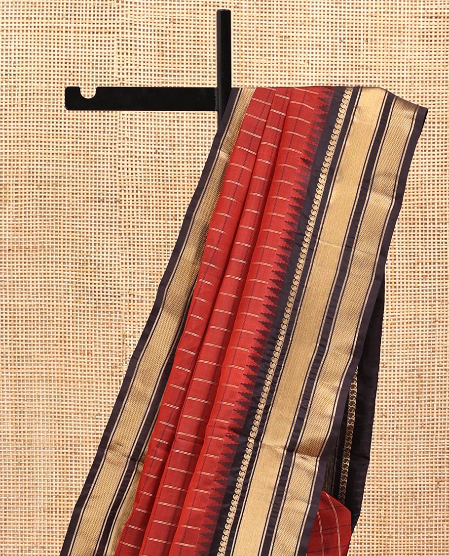 Rust Maroon and Dark Purple Vasundhara Lite Silk Mix Saree, Accentuated with Checked Design All Over Its Body, Complemented by a Contrast Thazampoo Rekku Border of Manga Mokku, Muthu, and Mayil Kann Designs, Grand Pallu, and Paired with a Contrast Blouse