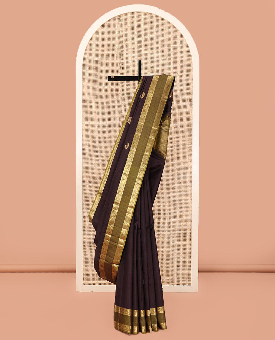 Brown Kanchipuram Silk Saree, Elegantly Adorned with Arumbu Manga Buttas All Over Its Body, Complemented by a Contrast Rettai Pettu Traditional Zari Design Border, Pallu of Rich Jaal Designs, and Paired with a Contrast Blouse