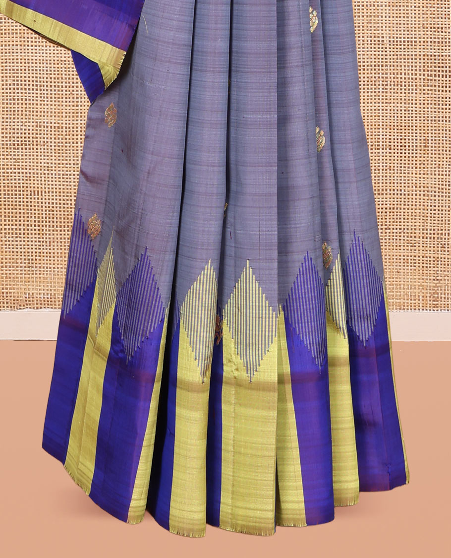 Grey Kanchipuram Silk Saree, Elevated with Zari Buttas, Complemented by a Contrast One-Sided Thazampoo Rekku Border, Zari Woven Pallu, and a No Blouse