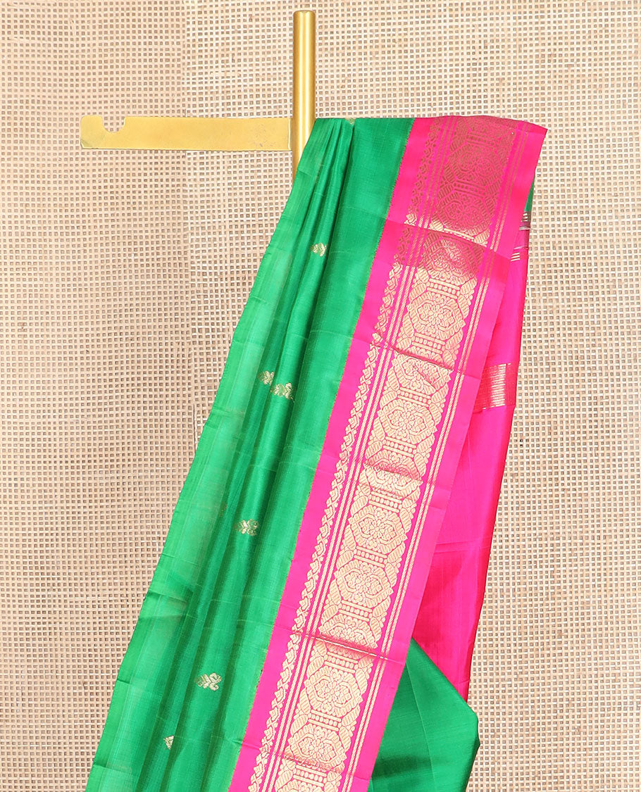 Green zari buttas Kanchipuram silk saree, contrast one-sided korvai traditional zari border & zari design pallu