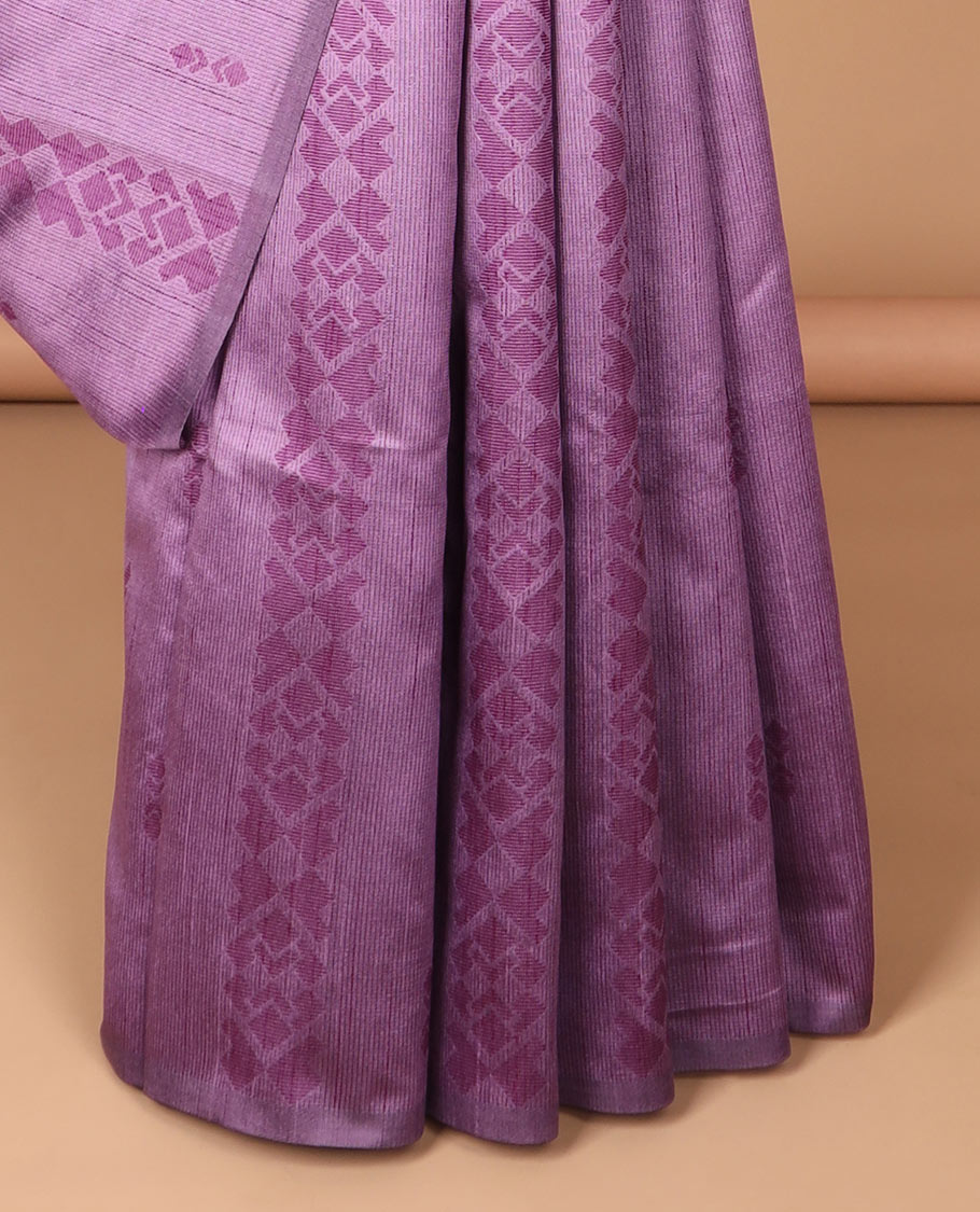 Borderless purple jumping style design semi jute saree with plain pallu & lining blouse