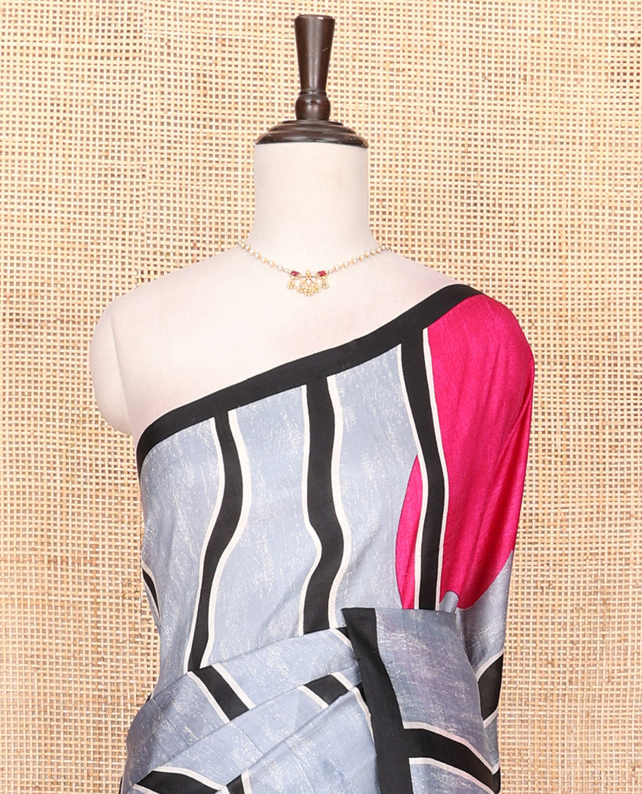 Grey abstract geometric printed saree with brown and black printed pallu