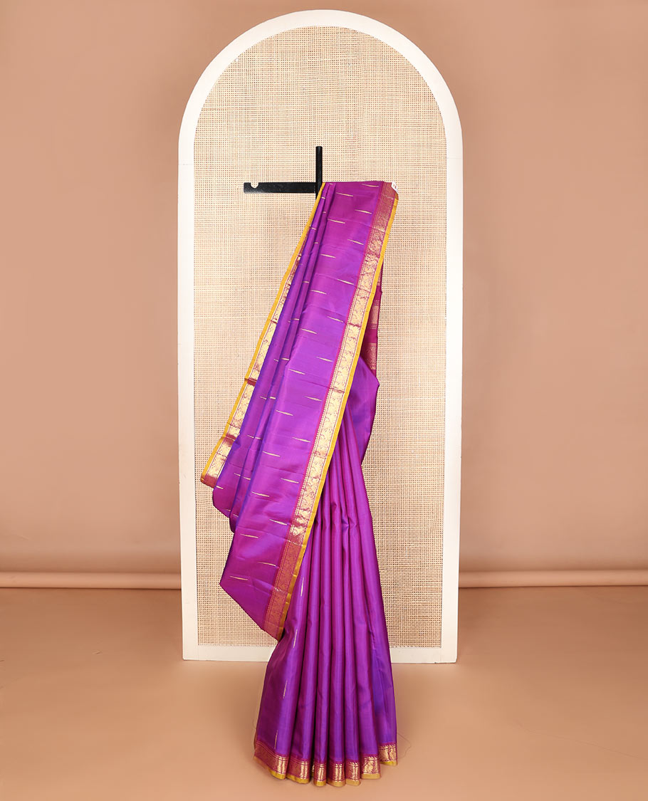 Rani pink malli mokku buttas silk saree, contrast border of ara bogudi,banaras & mayil designs & pallu of ara bogudi,banaras,vanki & mayil