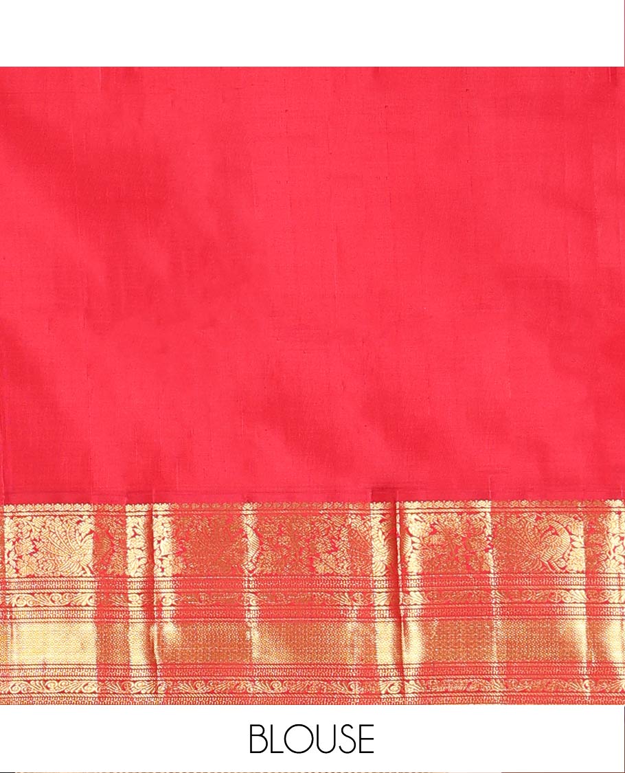 Green Plain Kanchipuram Soft Silk Saree, Complemented by a Contrast Korvai Border of Thilakam Mokku, Mayil, Muthu, Neli, and Mayil Kann Designs, Zari Elevated Jaal Pallu, and Paired with a Contrast Blouse