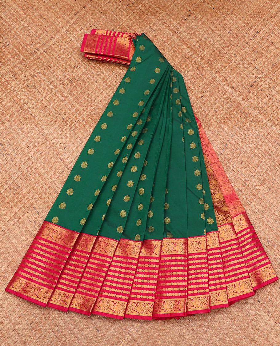 Green Budget Silk Saree, Detailed with Zari Buttas, Complemented by a Contrast Traditional Zari Border, Grand Pallu, and a Contrast Blouse