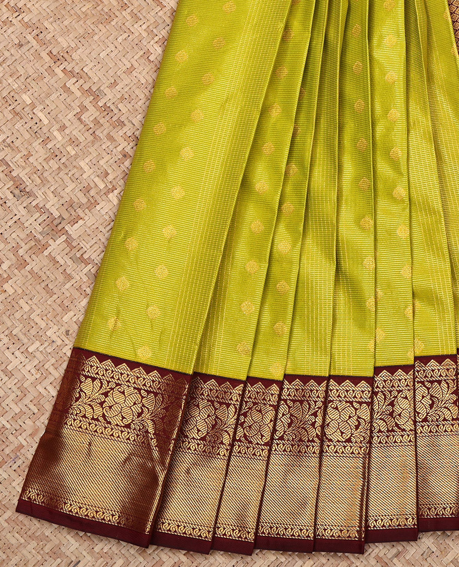 Green Budget Silk Saree, Sparsely Threaded with Zari Buttas and Stripes on Its Body, Complemented by a Contrast Traditional Zari Design Border, Grand Jaal Pallu, and Paired with a Contrast Blouse