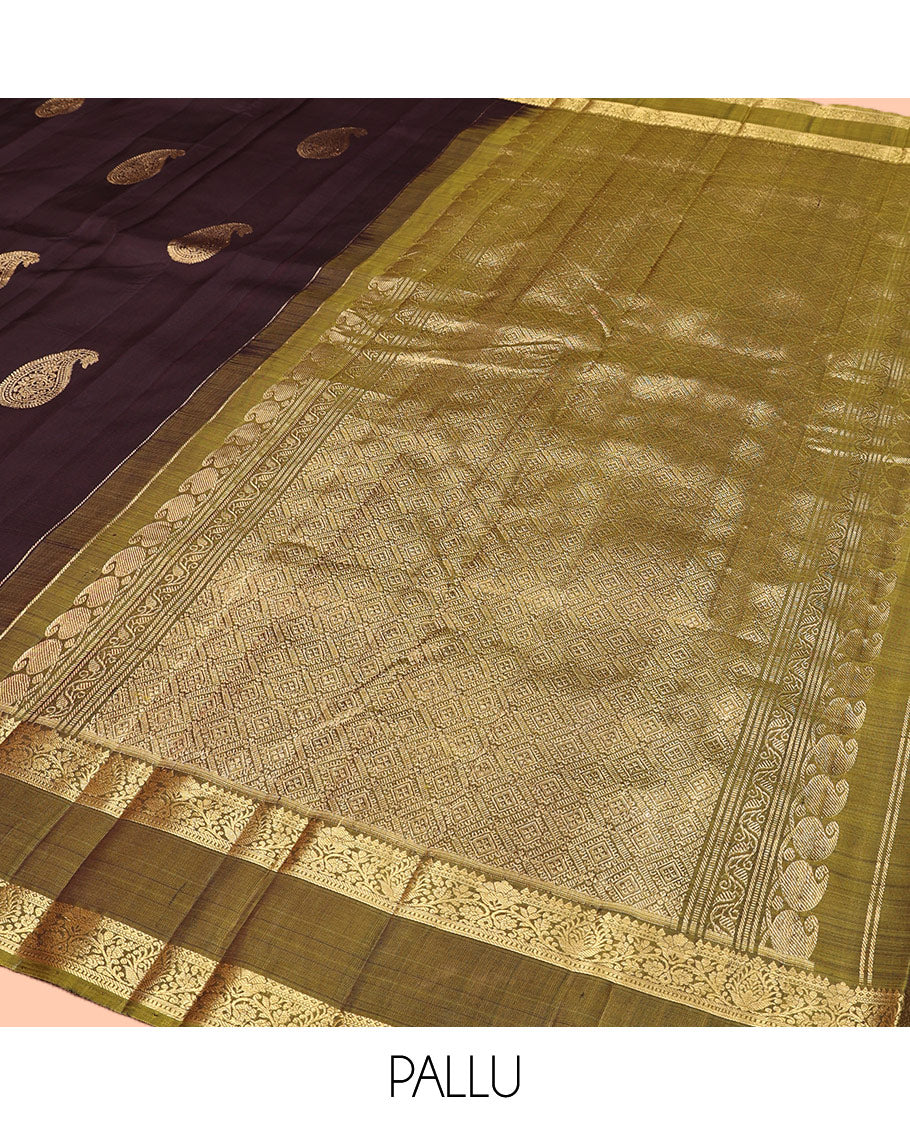 Brown Kanchipuram Silk Saree, Elegantly Adorned with Arumbu Manga Buttas All Over Its Body, Complemented by a Contrast Rettai Pettu Traditional Zari Design Border, Pallu of Rich Jaal Designs, and Paired with a Contrast Blouse