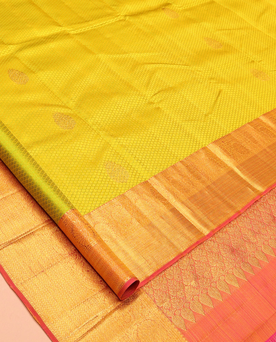 Green Embossed-Buttas Kanchipuram Silk Saree, a Contrast Dhavana Kodi Border, Grand Pallu, Contrast Blouse