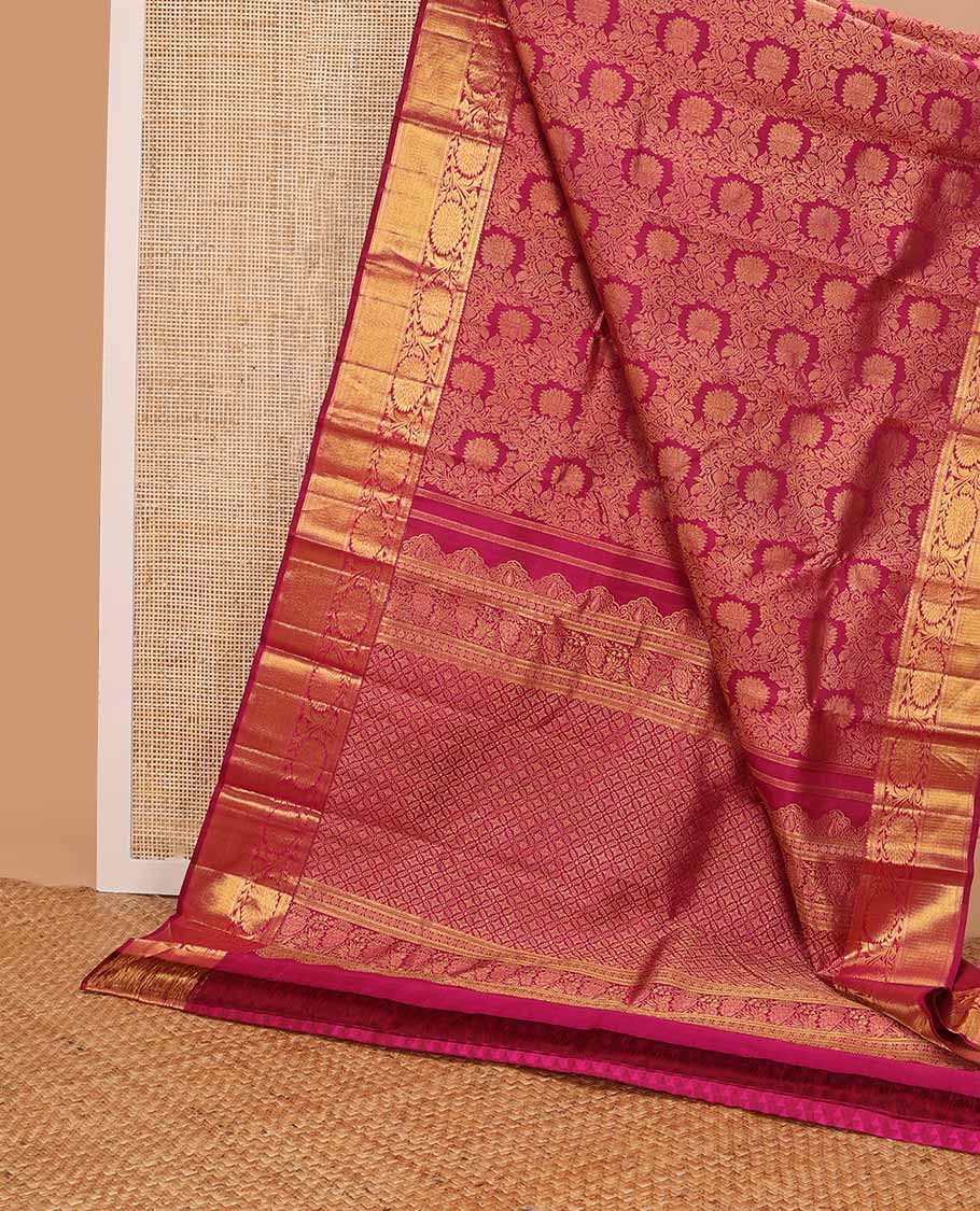Dark pink floral jacquard silk saree with self border of thilakam mokku, kodi visiry, vanki design & argyle design pallu