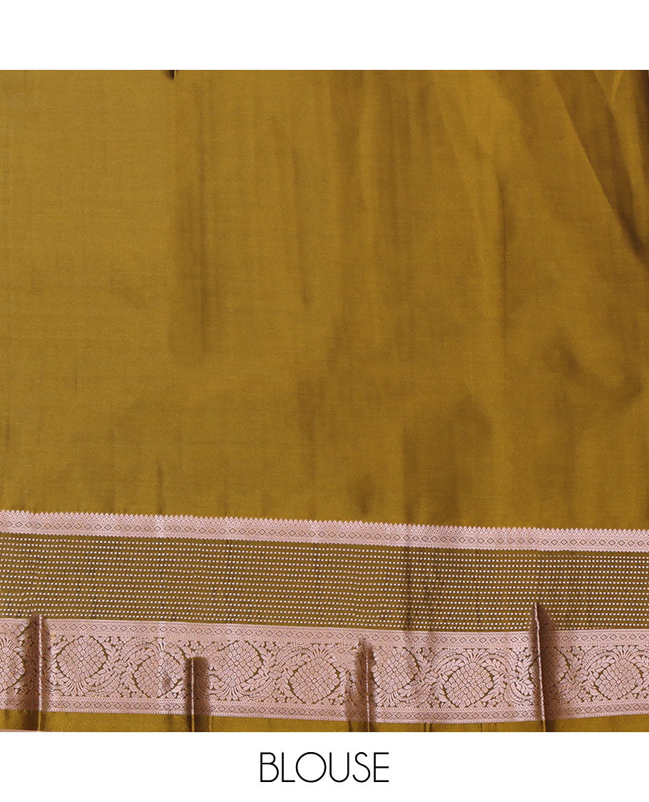 Green Budget Silk Saree, Beautified with Zari Buttas All Over Its Body, Highlighted by a Traditional Zari Design Border, Grand Pallu, and Paired with a Matching Blouse