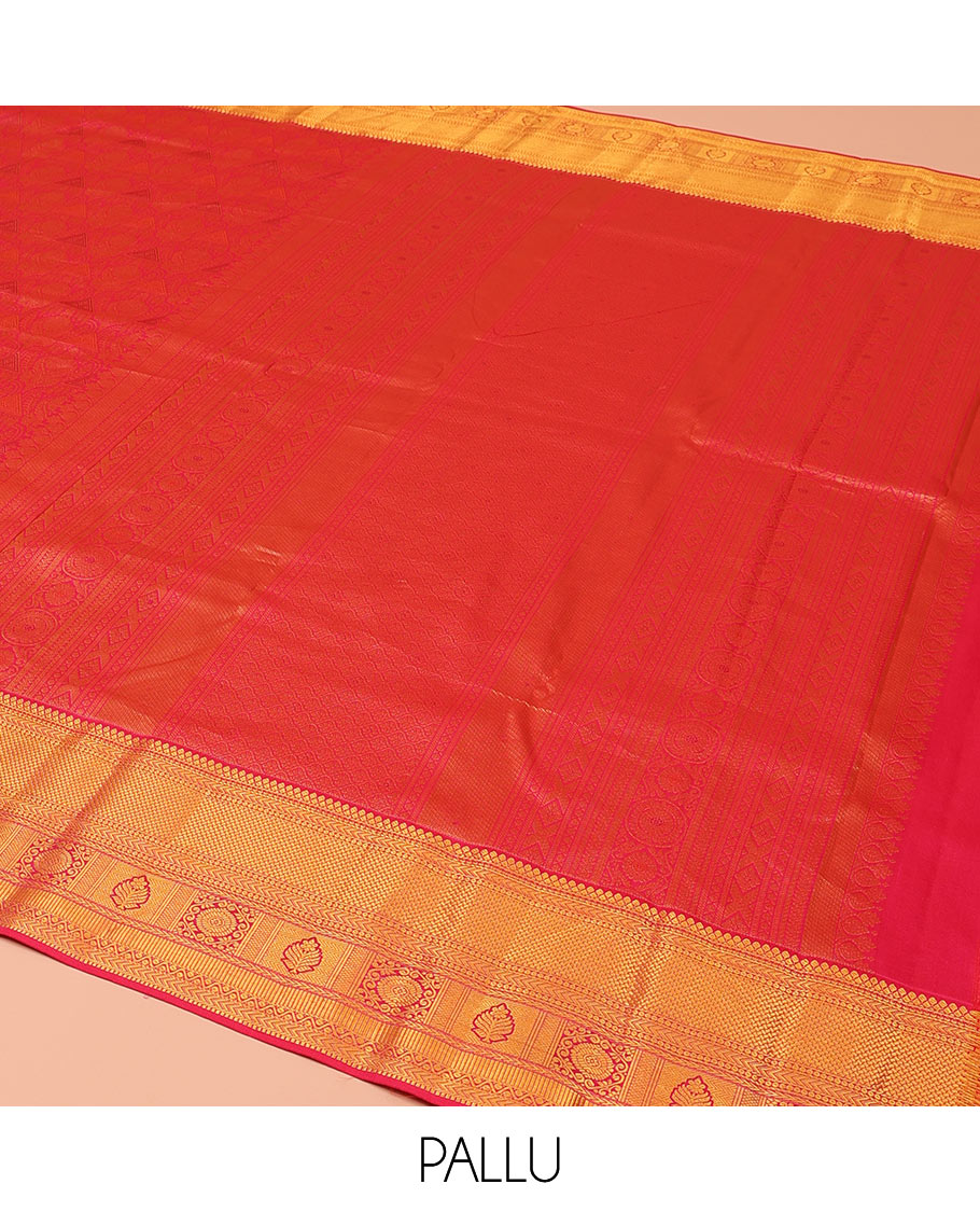 Pink Kanchipuram Wedding Silk Saree, Gracefully Embellished with Jacquard Design on Its Body, Highlighted by Zari Border of Kathir, Paiyaadi Kattam, Neli, and Zari Designs, Majestically Detailed Pallu, and Paired with a Matching Blouse