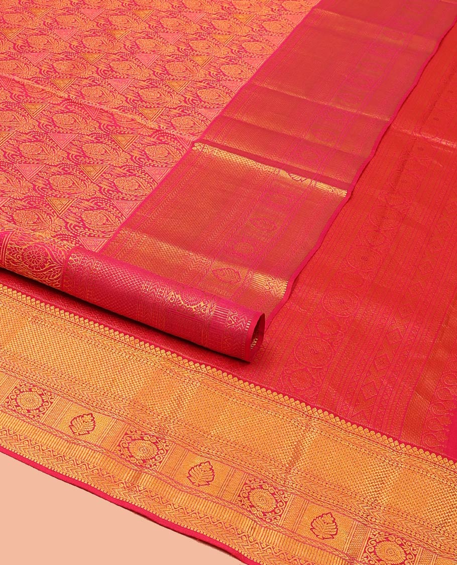Pink Kanchipuram Wedding Silk Saree, Gracefully Embellished with Jacquard Design on Its Body, Highlighted by Zari Border of Kathir, Paiyaadi Kattam, Neli, and Zari Designs, Majestically Detailed Pallu, and Paired with a Matching Blouse