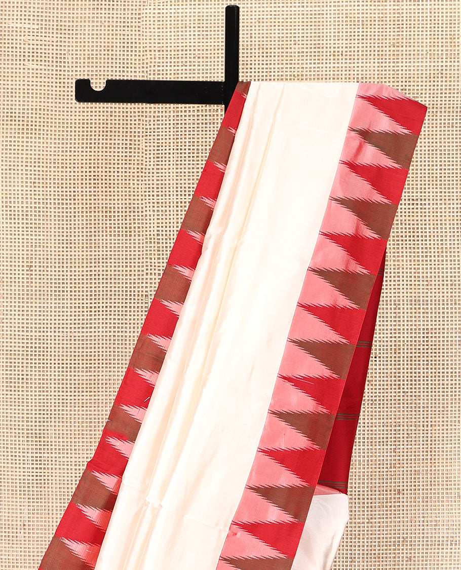 White Plain Bangalore Silk Saree, Complemented by a Contrast Temple Border, Pallu of Stripes, and a Contrast Blouse