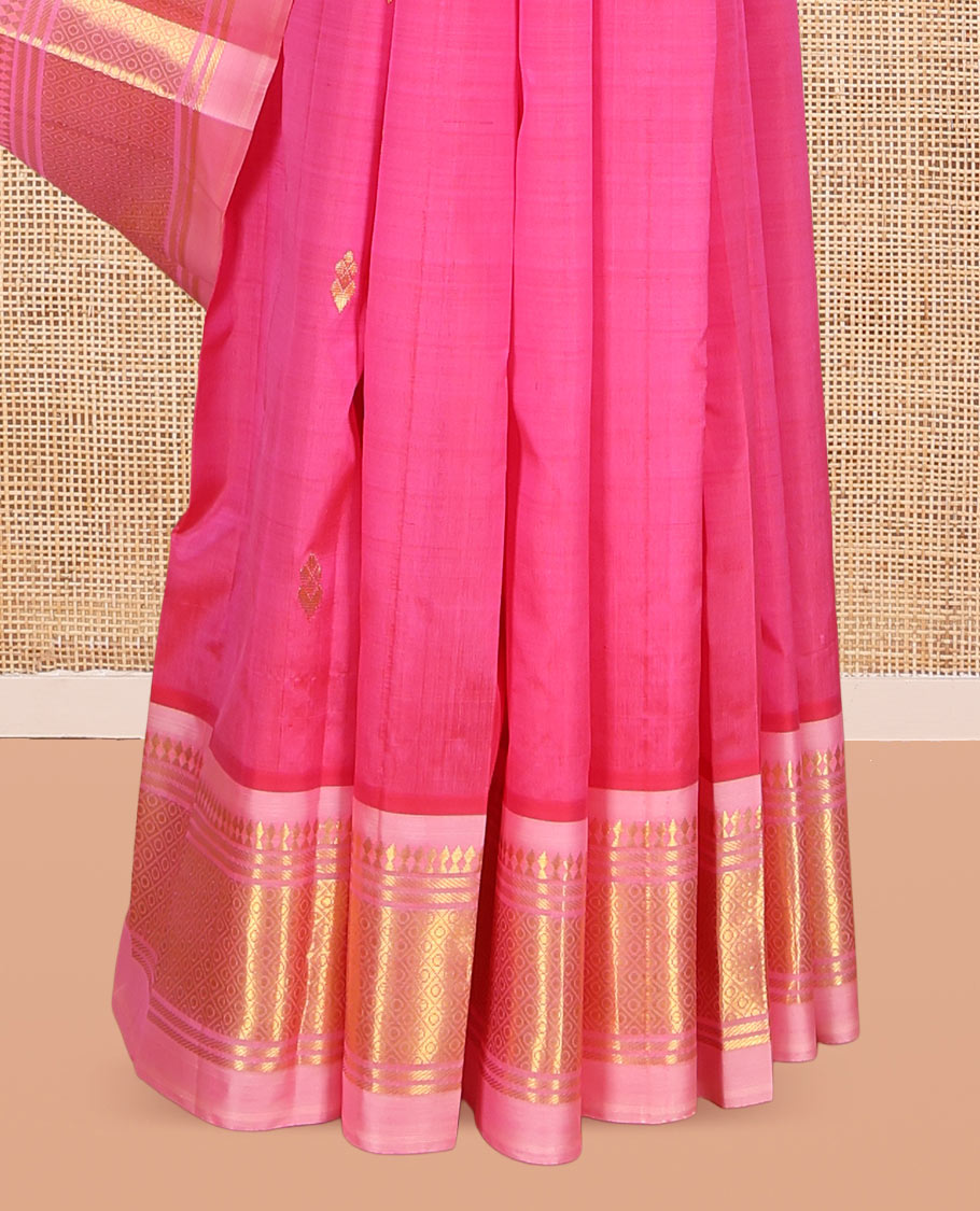 Pink Kanchipuram Silk Saree, Delicately Woven with Zari Buttas, Complemented by a Contrast One-Sided Border of Panner Sombu, Banaras, and Jaal Designs, Kodi Visiry Pallu, and a No Blouse