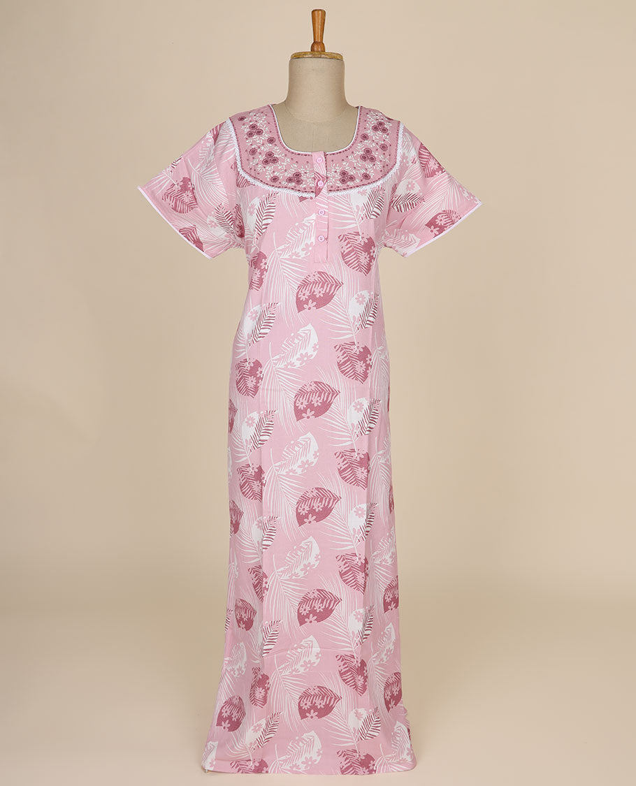 Baby pink floral printed & floral thread embroidery round neck cotton half-sleeve nighty