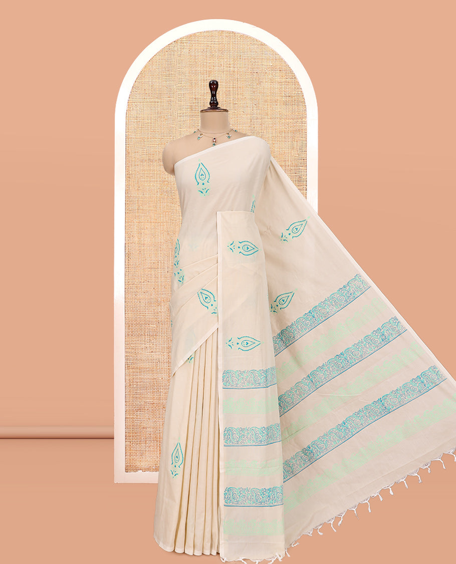 Borderless Cream Deepam-Style Motifs Printed South Cotton Saree Comes with a Matching and a Contrast Block-Printed Blouse