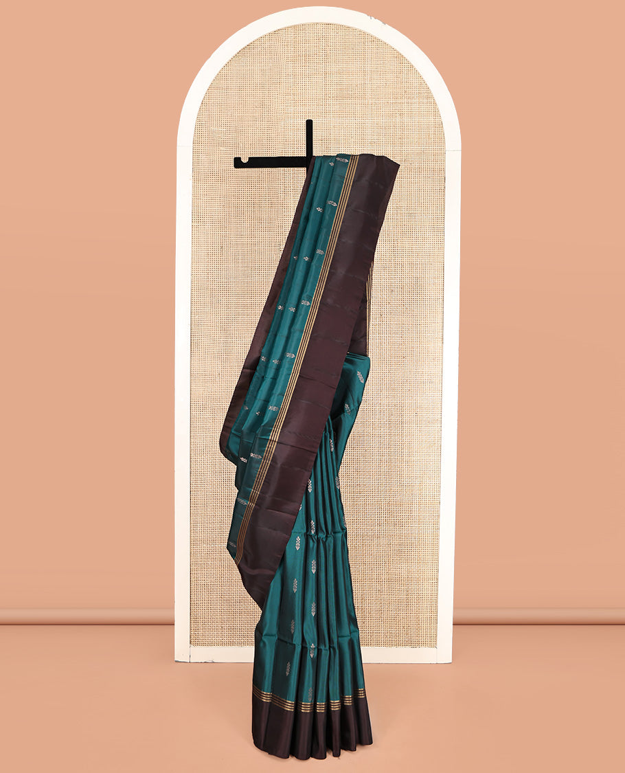 Blue Uppada Silk Saree, Finely Crafted with Zari Buttas, a Contrast Border, Grand Pallu, and a Contrast Blouse
