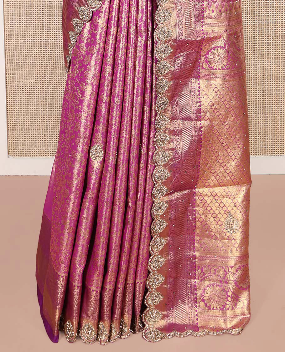 Pink Vastrakala Silk Saree, Gracefully Embellished with Floral Jacquard and Patch Stone Work, Highlighted by Traditional Zari and Lace Embroidered Scallop Border, Grand Scallop Design Stone Work Pallu, and Paired with Heavy Embroidered Blouse