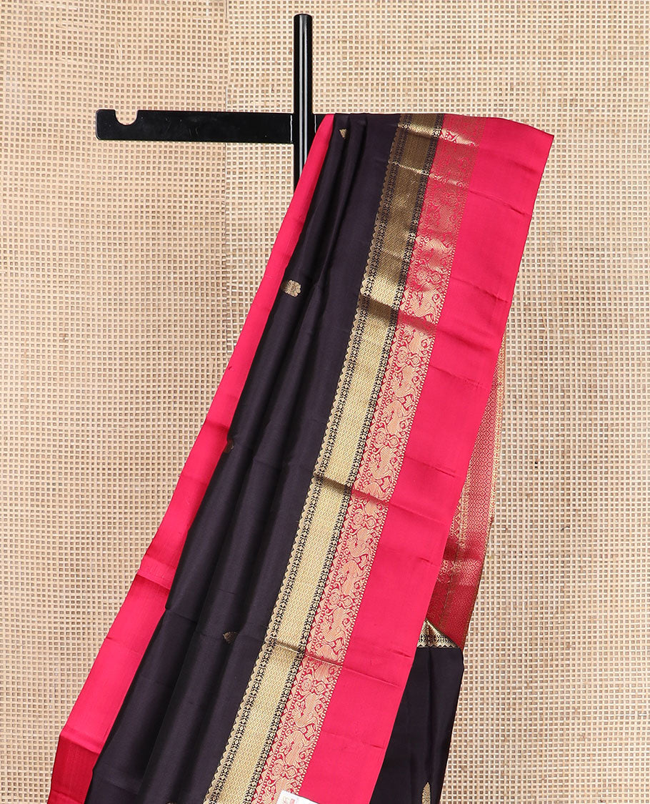 Black zari buttas silk saree, contrast border of diamond, mayil kann, muthu & yaali design & jaal pallu