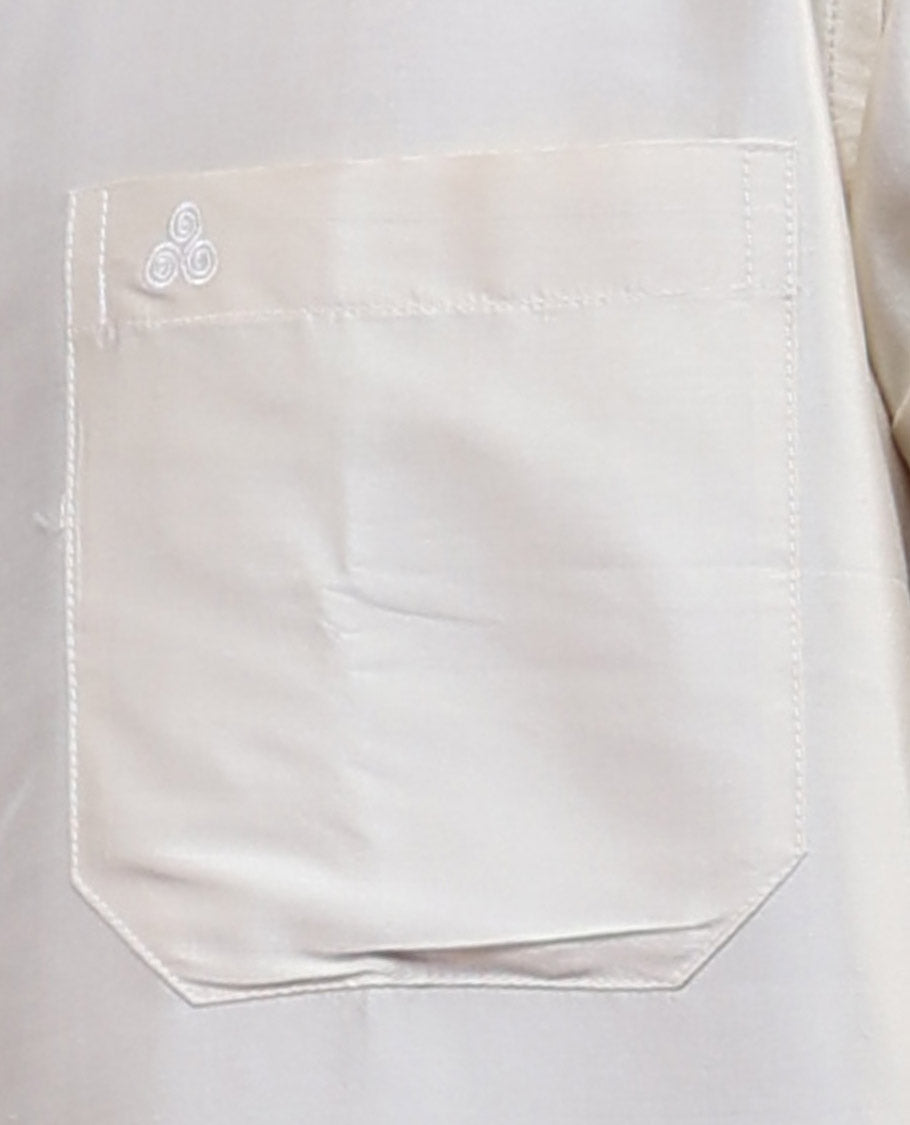 Light sandal plain design half-sleeve pure-silk shirt