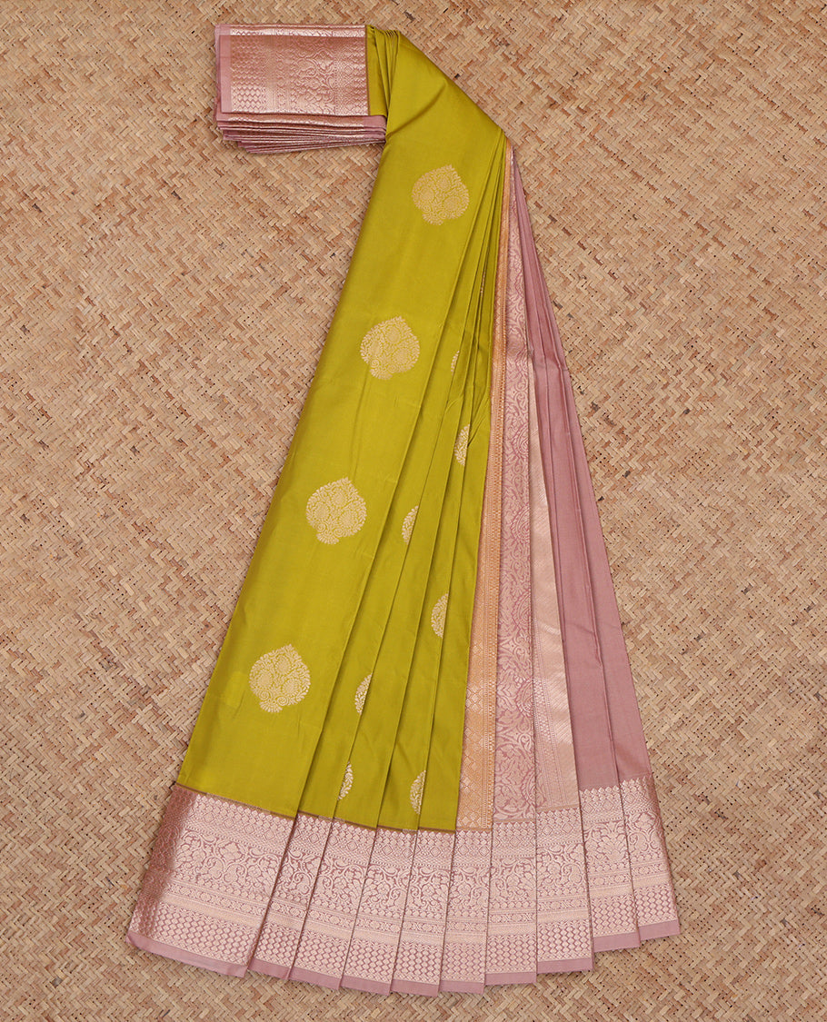 Green Budget Silk Saree, Adorned with Zari Buttas, Complemented by a Contrast Traditional Zari Border, Grand Pallu, and a Contrast Blouse