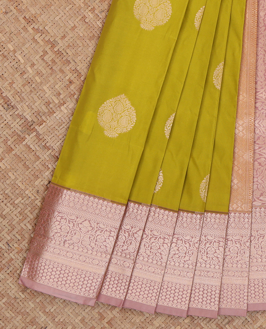 Green Budget Silk Saree, Adorned with Zari Buttas, Complemented by a Contrast Traditional Zari Border, Grand Pallu, and a Contrast Blouse