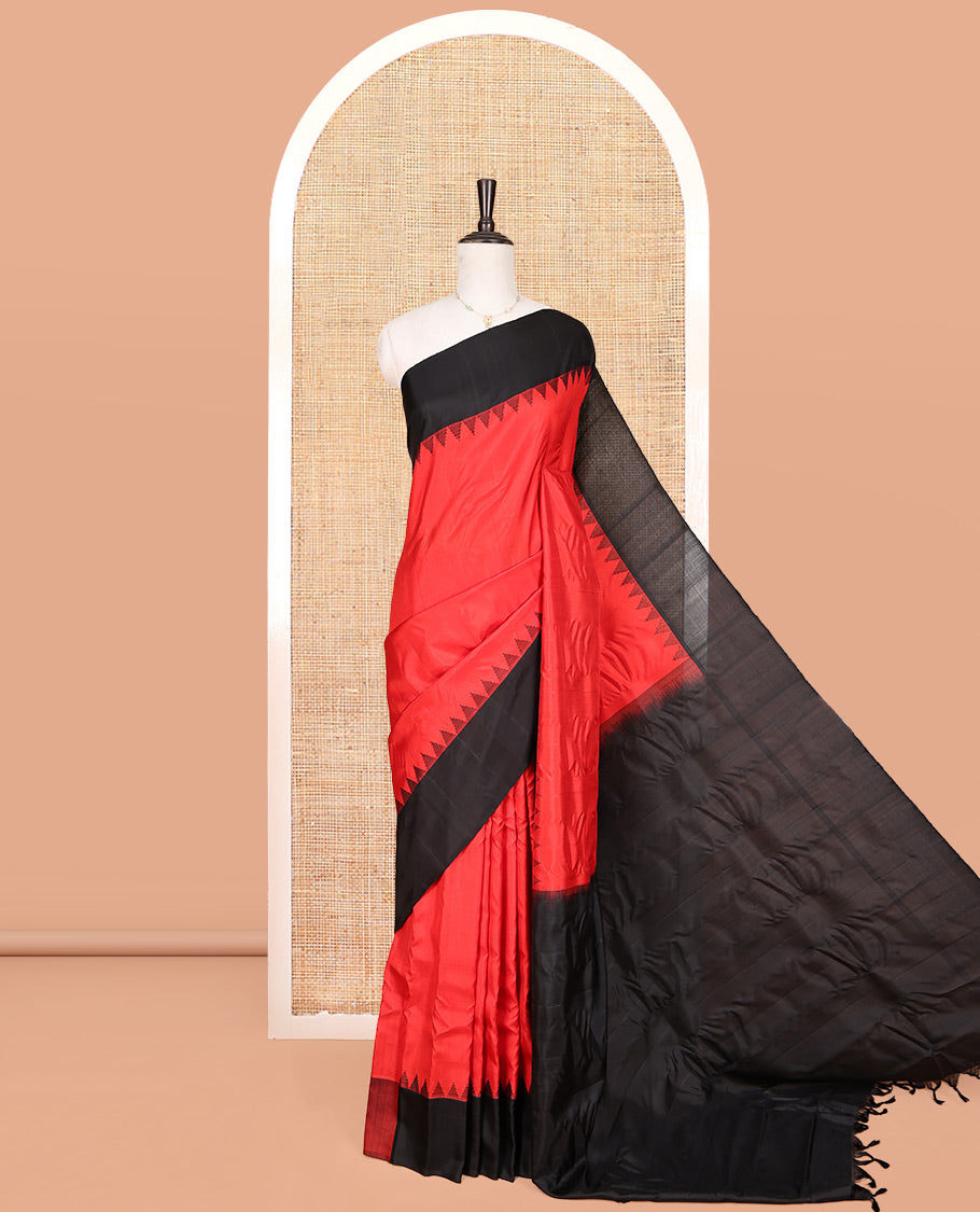 Red Plain Gadwal Silk Saree, Complemented by a Contrast Temple Border, Contrast Plain Pallu, and a Contrast Plain Blouse