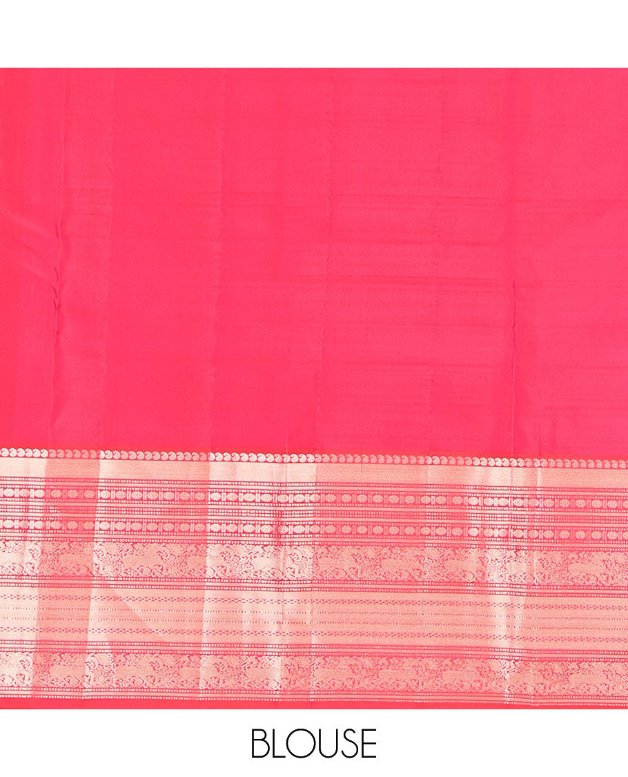 Green Vasundhara Silk Saree, Enriched with Zari Checked Designs All Over Its Body, Complemented by a Contrast Border of Manga, Muthu, Banaras, Rudraksham, and Yaali Designs, Grand Jaal Pallu, and Paired with a Contrast Blouse