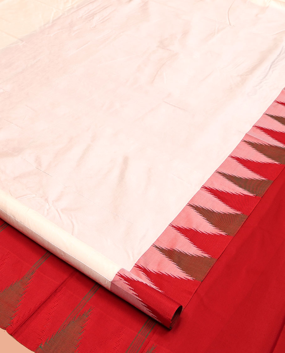 White Plain Bangalore Silk Saree, Complemented by a Contrast Temple Border, Pallu of Stripes, and a Contrast Blouse
