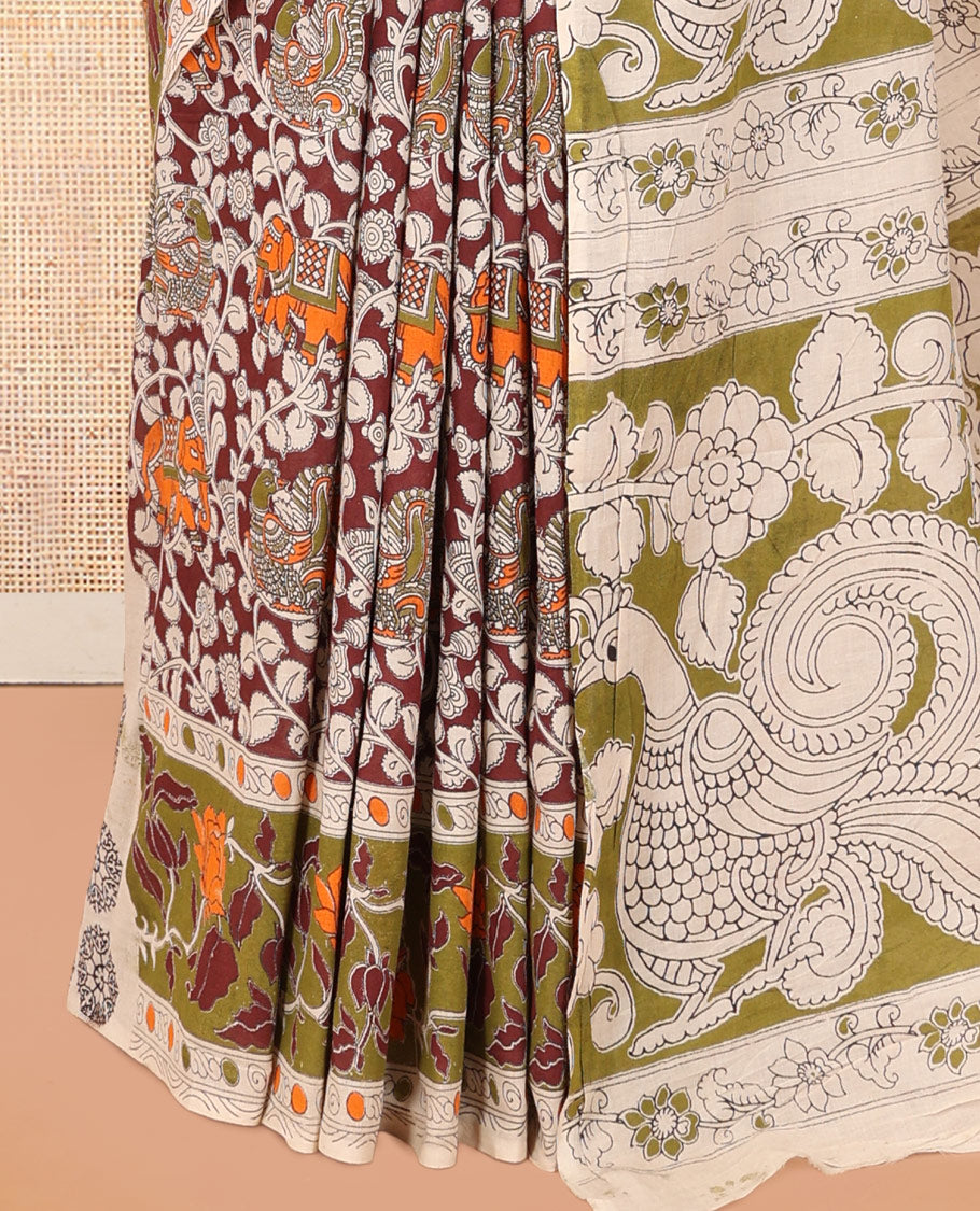 Red Kalamkari Cotton Saree, Adorned with Floral Vine Print, Contrast Printed Border, Kalamkari Peacock Motifs Pallu, and a Contrast Blouse