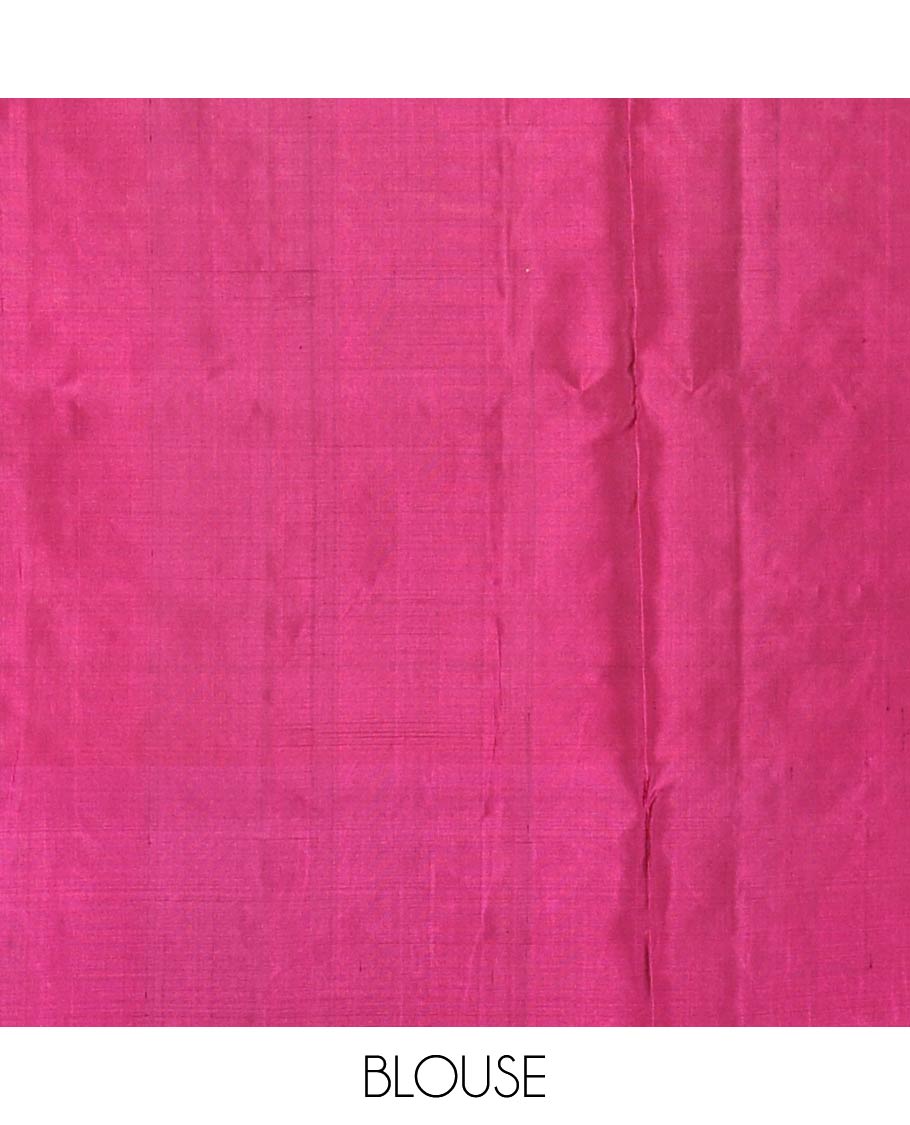 Green manga buttas soft silk saree, contrast border, and pallu of intricate zari designs