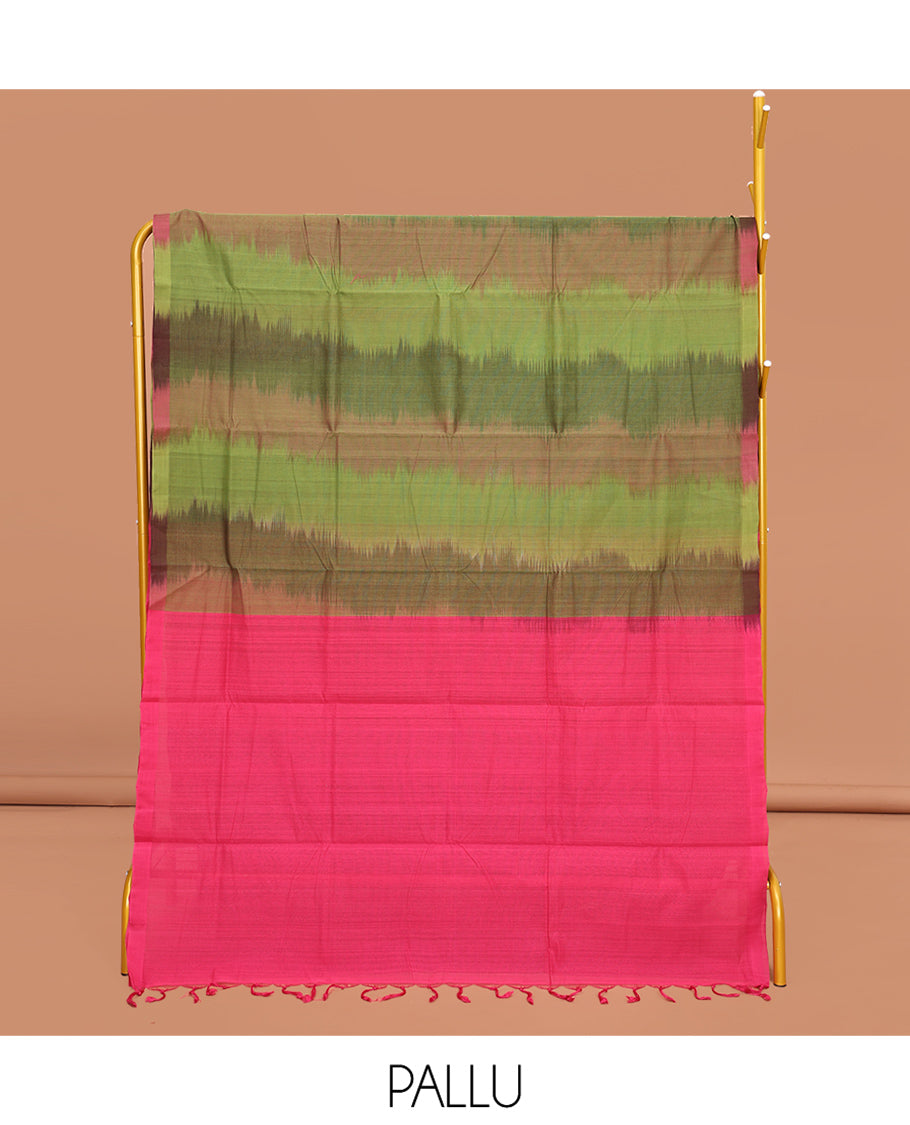 Borderless Green Mangalgiri Cotton Saree, Uniquely Designed with Ikat Texture, Complemented by Contrast Pallu, and Paired with a Contrast Blouse