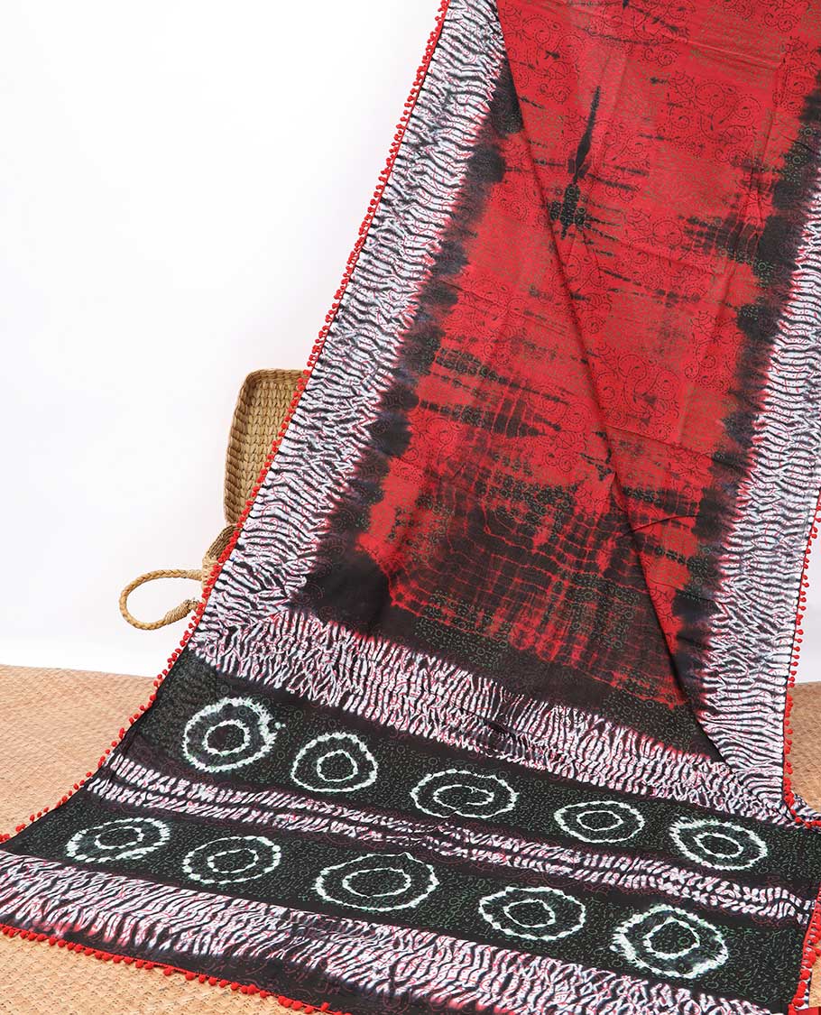 Red shibori design mul mul cotton saree with contrast border & shibori style design pallu