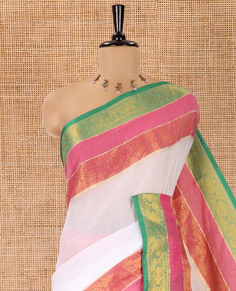 White Plain Khadi Mul Cotton Saree, Complemented by a Contrast Rettai Pettu Traditional Diamond-Patterned Border, Plain Pallu, and Paired with a Matching Blouse
