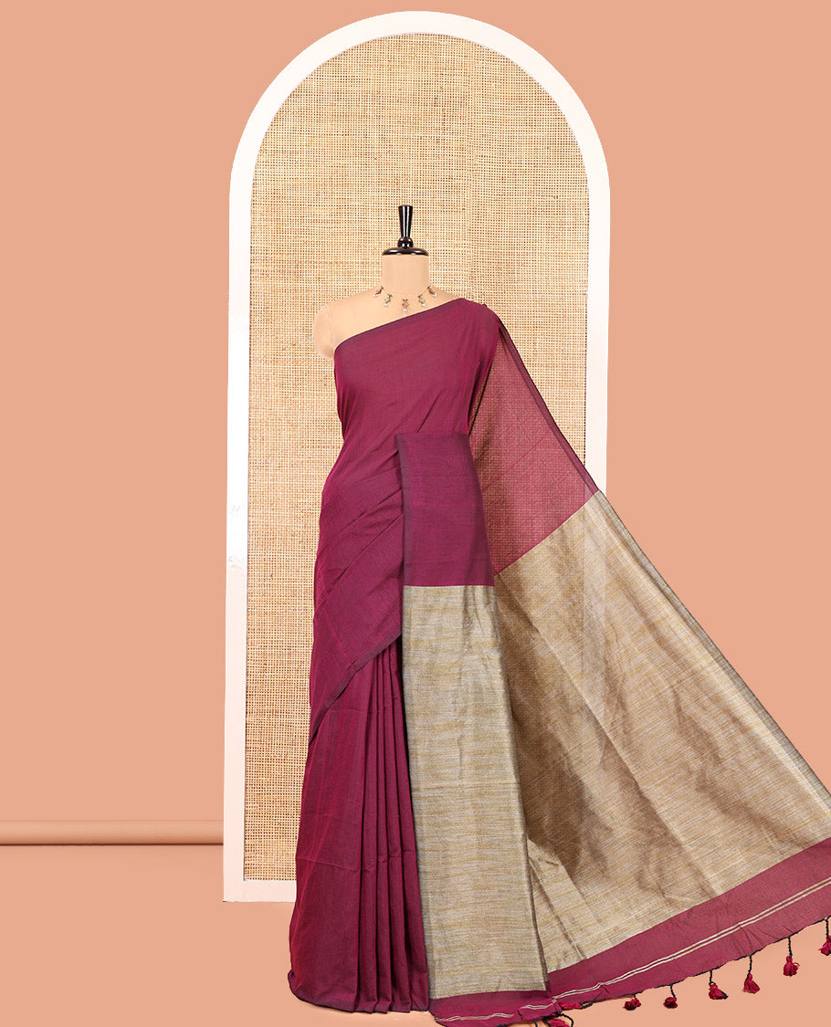 Borderless Wine Plain Khadi Mul Cotton Saree, a Contrast Heathered Pallu, and a Matching Blouse