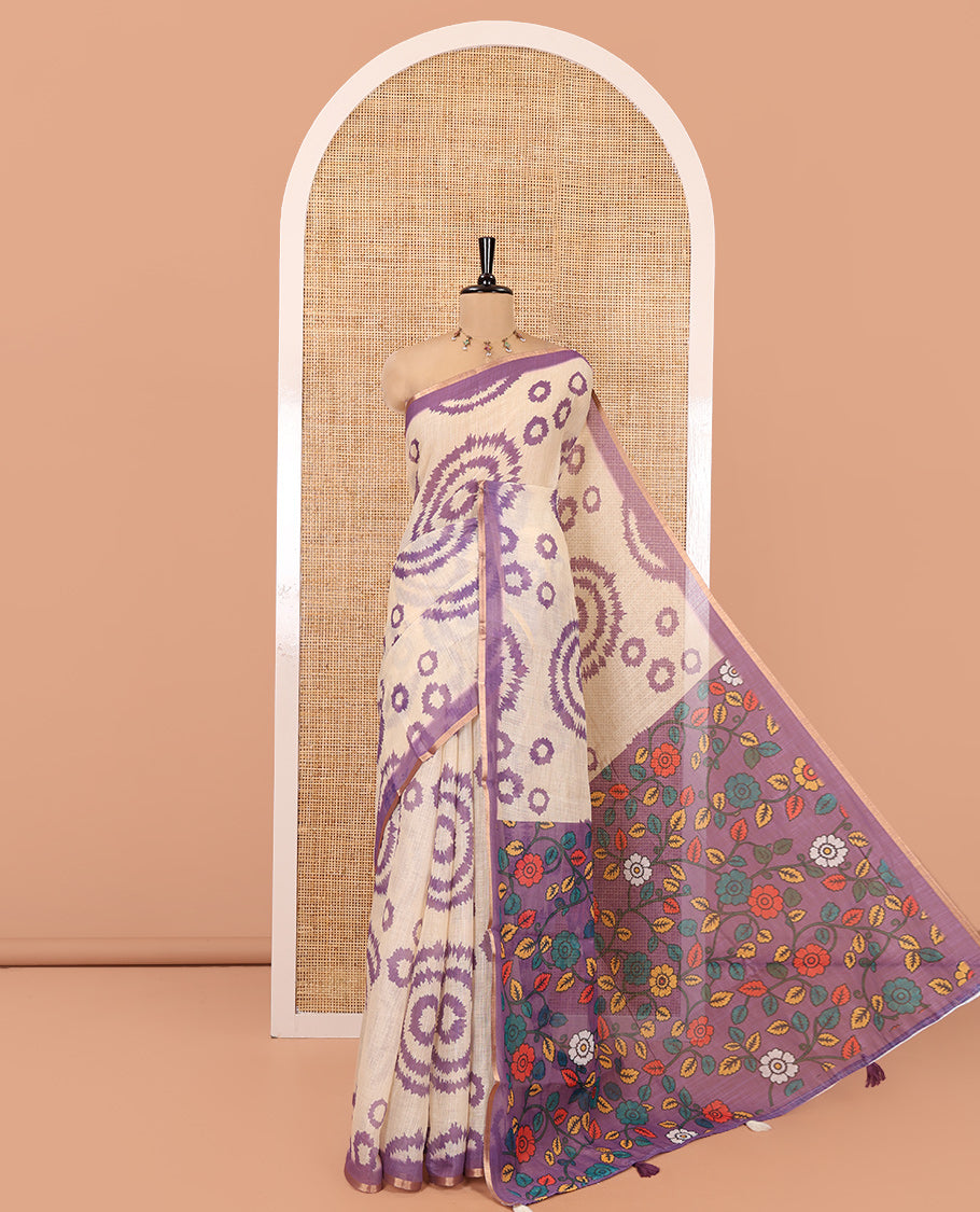 Cream-Lavender Linen Cotton Saree, Adorned with Shibori Print, Contrast Piping Border, Kalamkari Floral Vine Pallu, and a Contrast Blouse