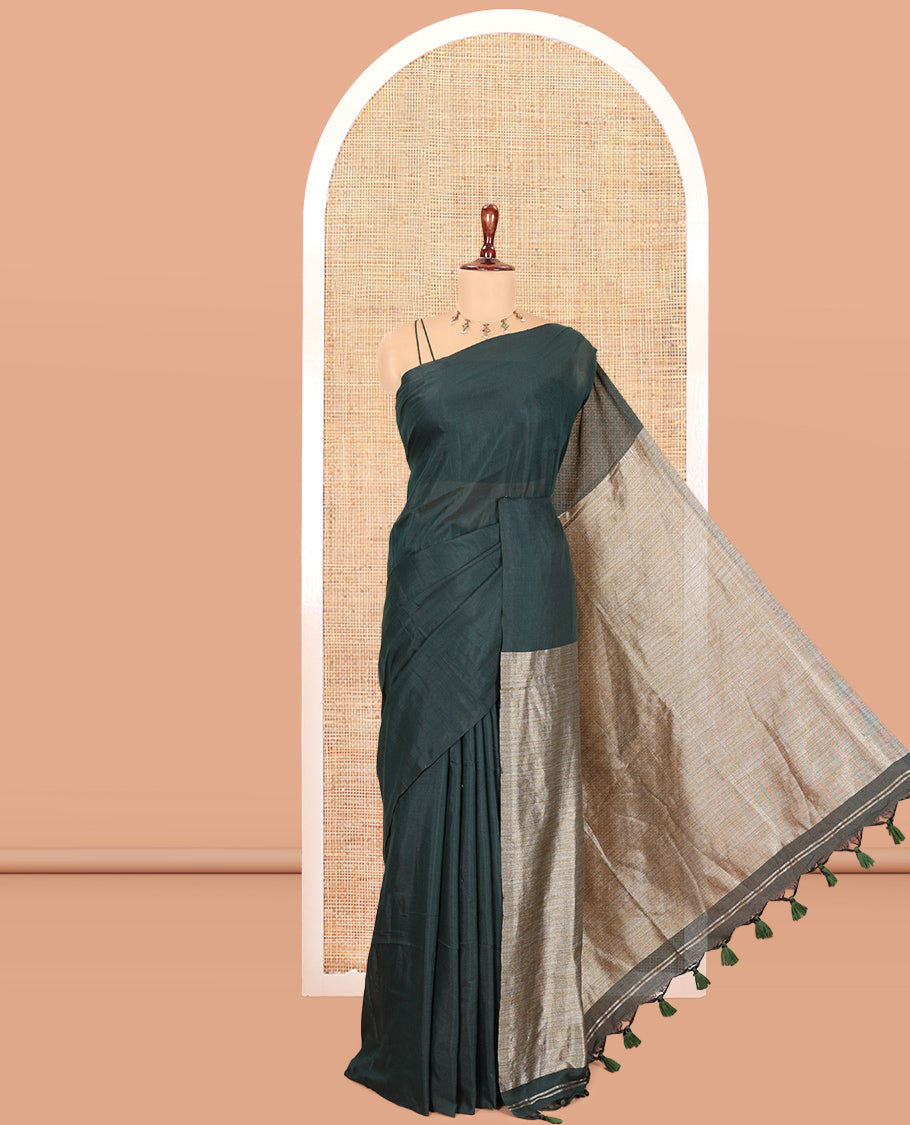 Borderless Green Plain Khadi Cotton Saree, Jute Pallu, and No Blouse