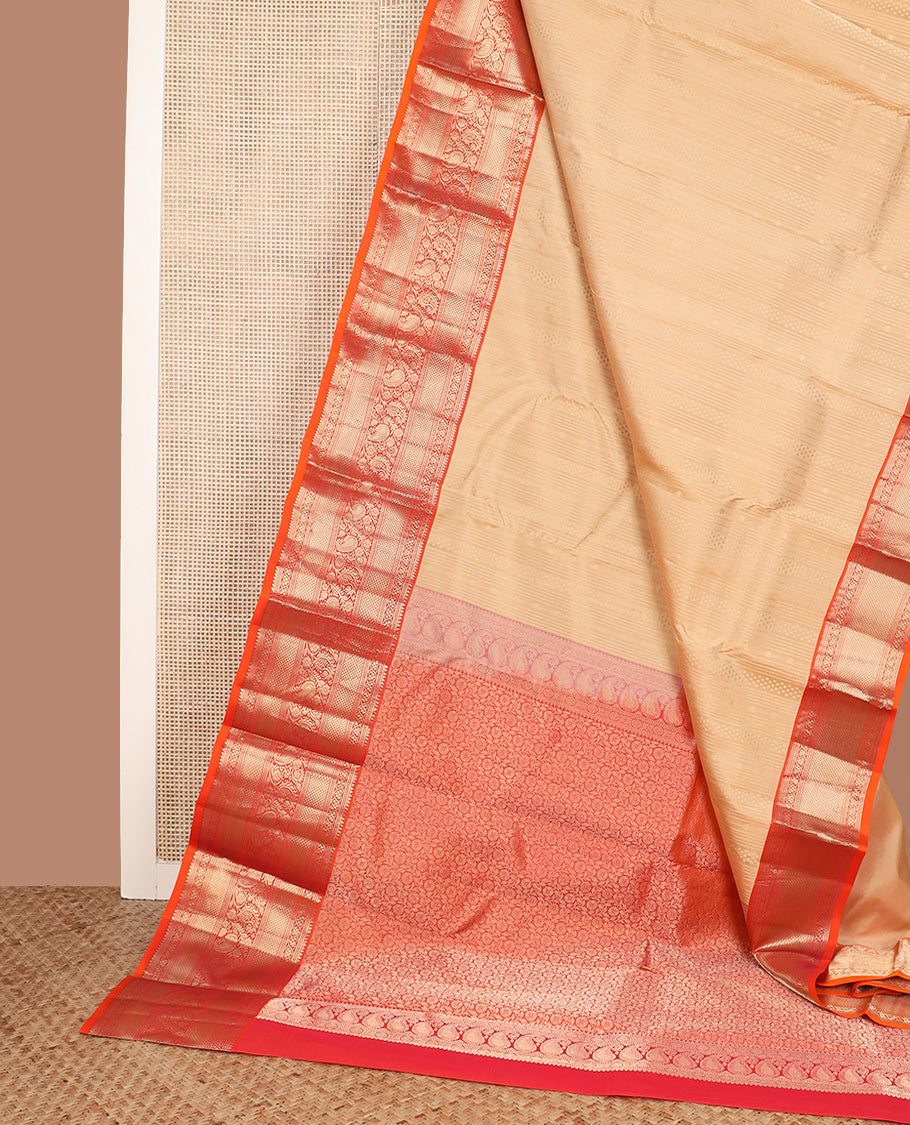 Sandal zari design silk saree, contrast border of rekku, banaras, muthu, kuyil kann, kodi visiry, and paisley designs, and floral jaal pallu