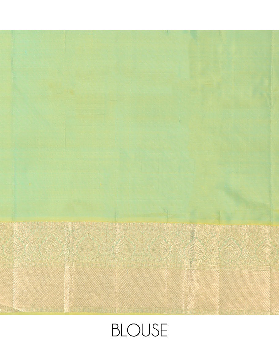 Green jacquard Kanchipuram wedding silk saree, traditional zari design border, and intricate pallu