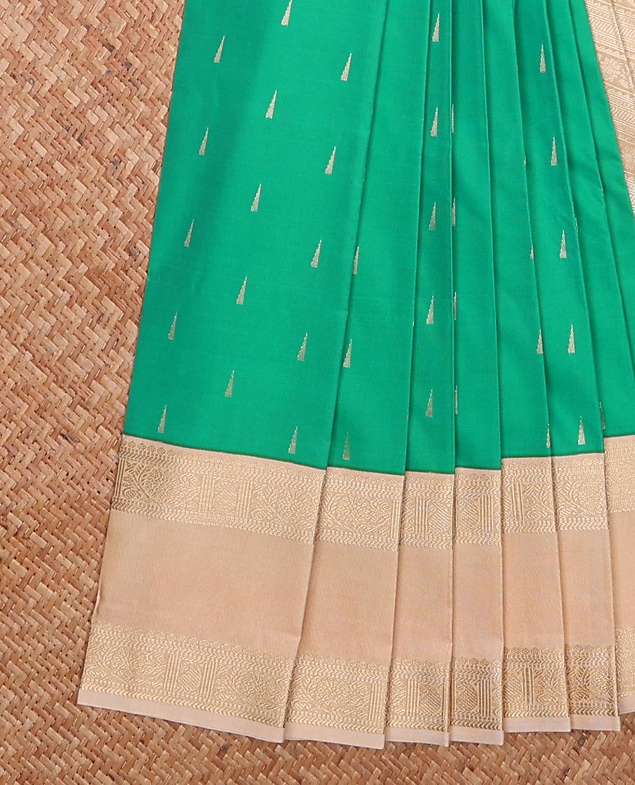 Green zari buttas gift saree, contrast traditional zari design rettai pettu border, and pallu of diagonal designs