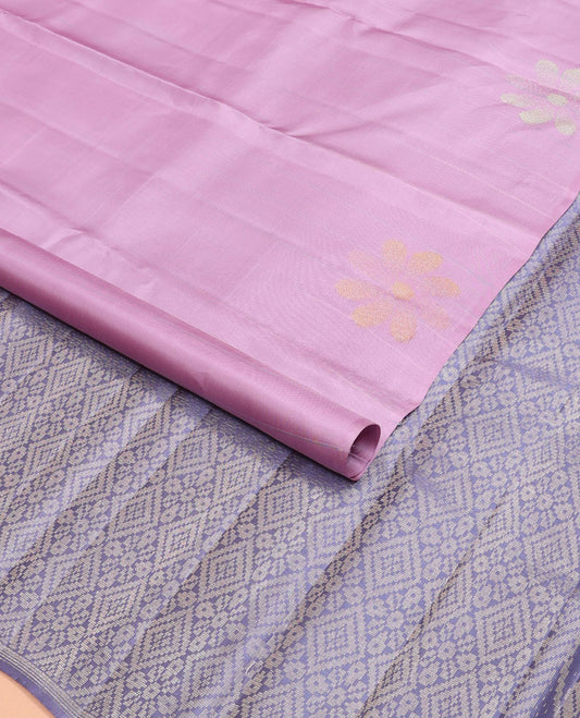 Borderless pink floral meenakari buttas Kanchipuram silk saree, contrast pallu of jaal designs