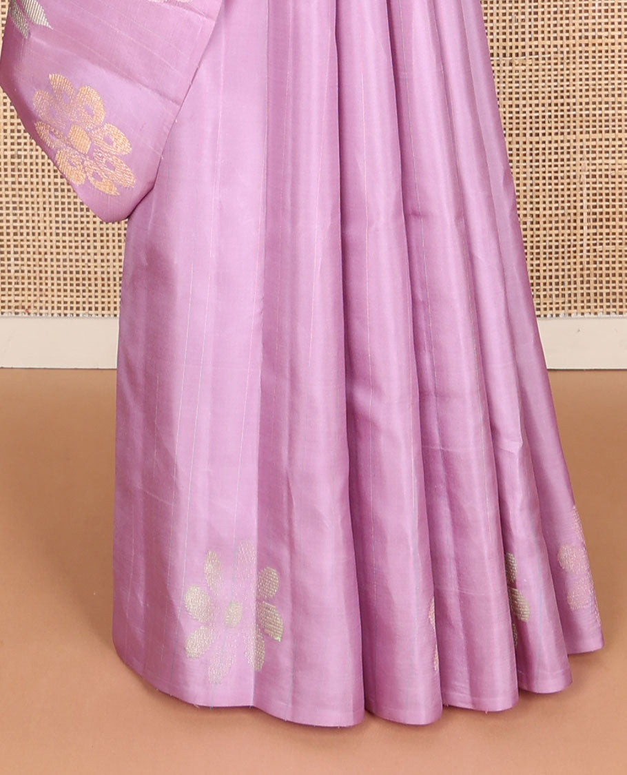 Borderless pink floral meenakari buttas Kanchipuram silk saree, contrast pallu of jaal designs