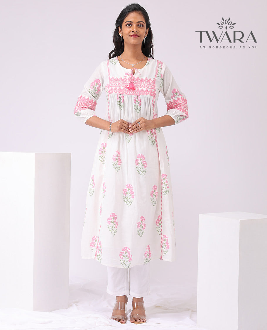 Twara white floral printed 3/4 th sleeve , knee lenght kurti