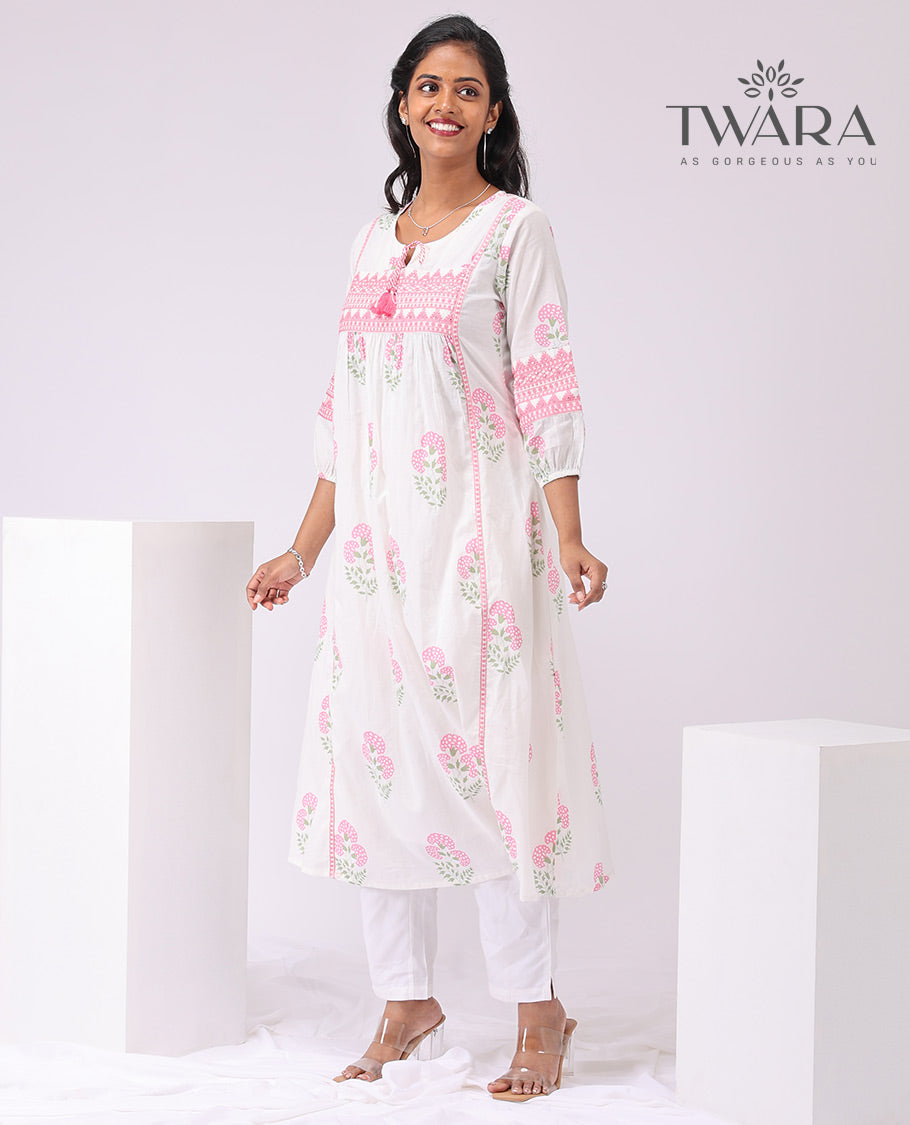 Twara white floral printed 3/4 th sleeve , knee lenght kurti