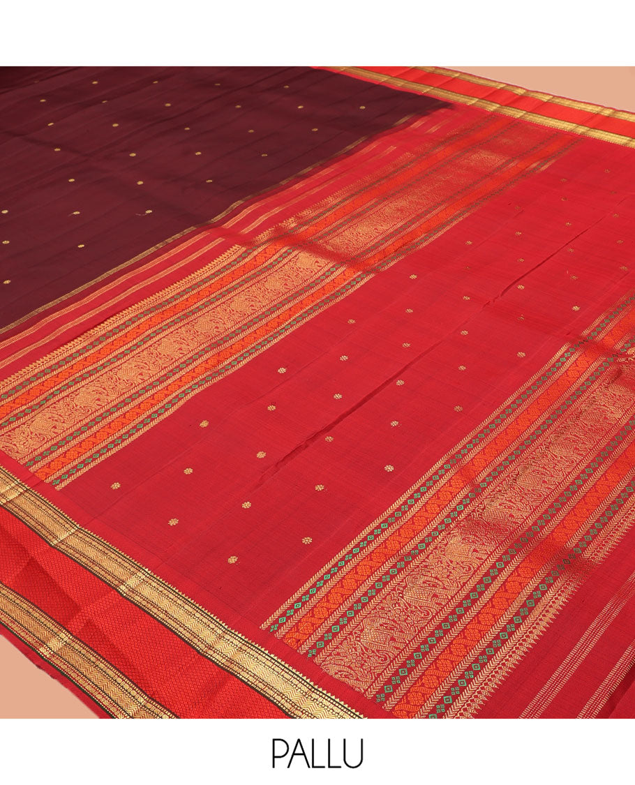 Maroon Kanchipuram Silk Saree, Elevated with Zari Buttas, Complemented by Contrast Border of Rekku, Muthu, Poun, Vanki, and Mayil Kann, Zari Design Pallu, and Contrast Blouse