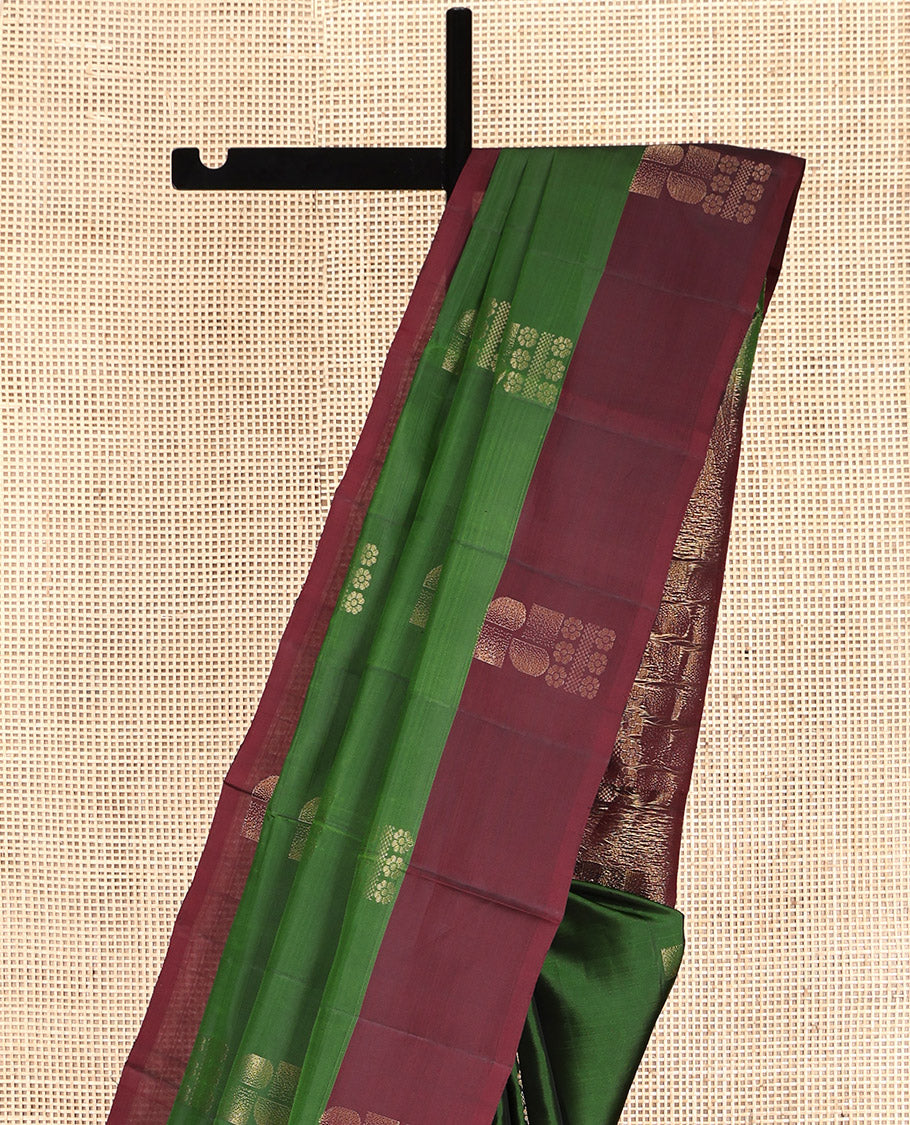 Green Mayuri Lite Silk Mix Saree, Ornamented with Zari Buttas, Complemented by a Contrast Zari Border, Pallu of Geometric Designs, and a Contrast Blouse