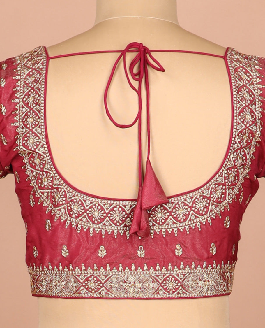 Red thread embroidered front-and-back round elbow-sleeve readymade blouse