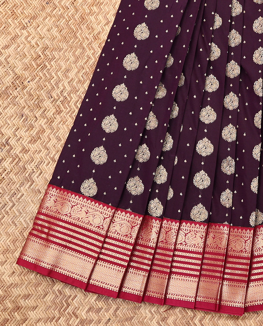 Brown Budget Silk Saree, Accentuated with Zari Buttas, Complemented by a Contrast Traditional Zari Border, Intricate Pallu, and a Contrast Blouse